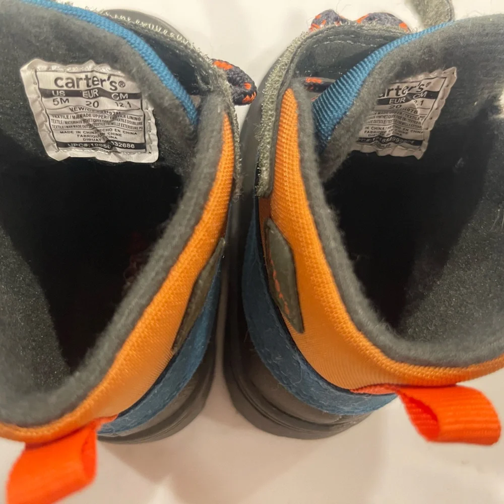 Carter’s Duck Boots – Size 5 – Like New